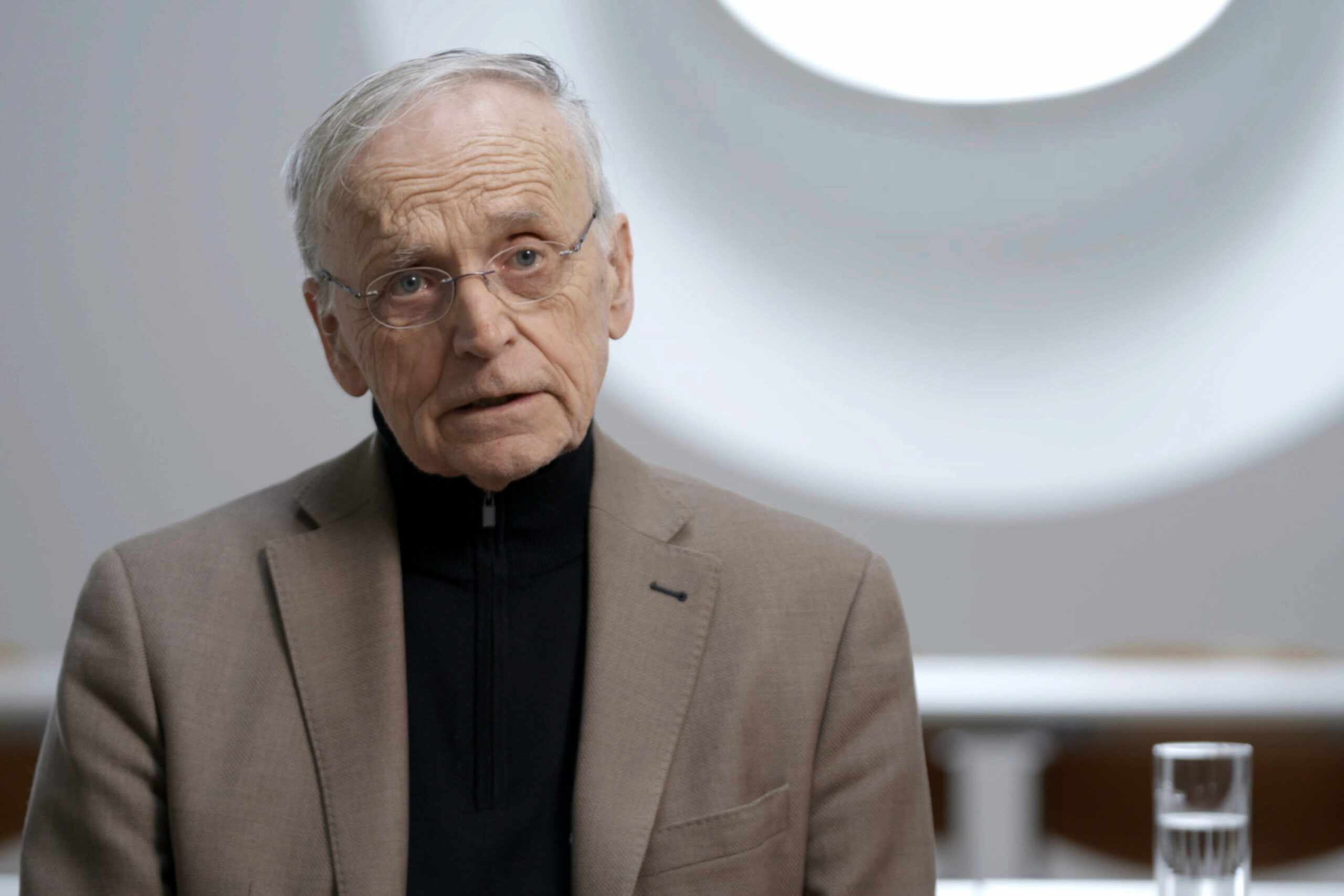 12_KreuzundQuer_Glauben im Untergrund_Theologe Paul Zulehner